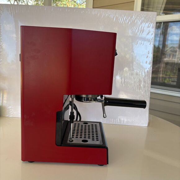 Gaggia Classic Espresso Machine SIN035R Red Excellent Condition w Portafilters - Picture 8 of 12
